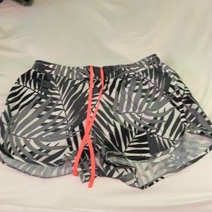 old navy active shorts